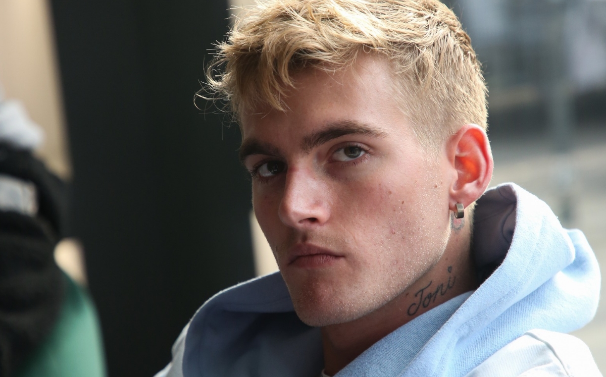 Presley Gerber, 27, fallece por aparente sobredosis: lo esencial