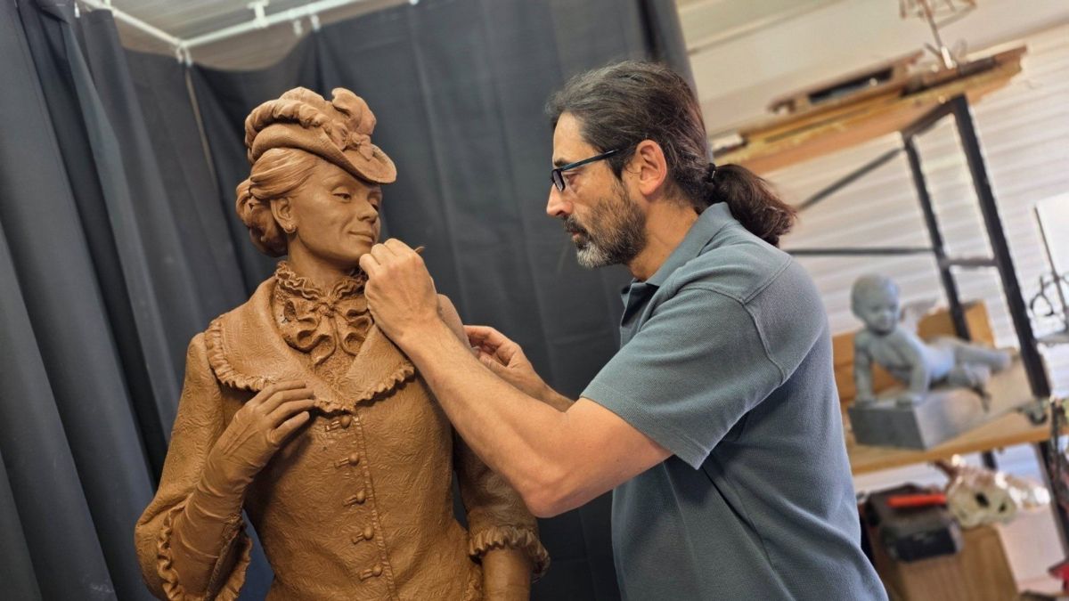 Valencia estrenará ruta de esculturas de personajes literarios