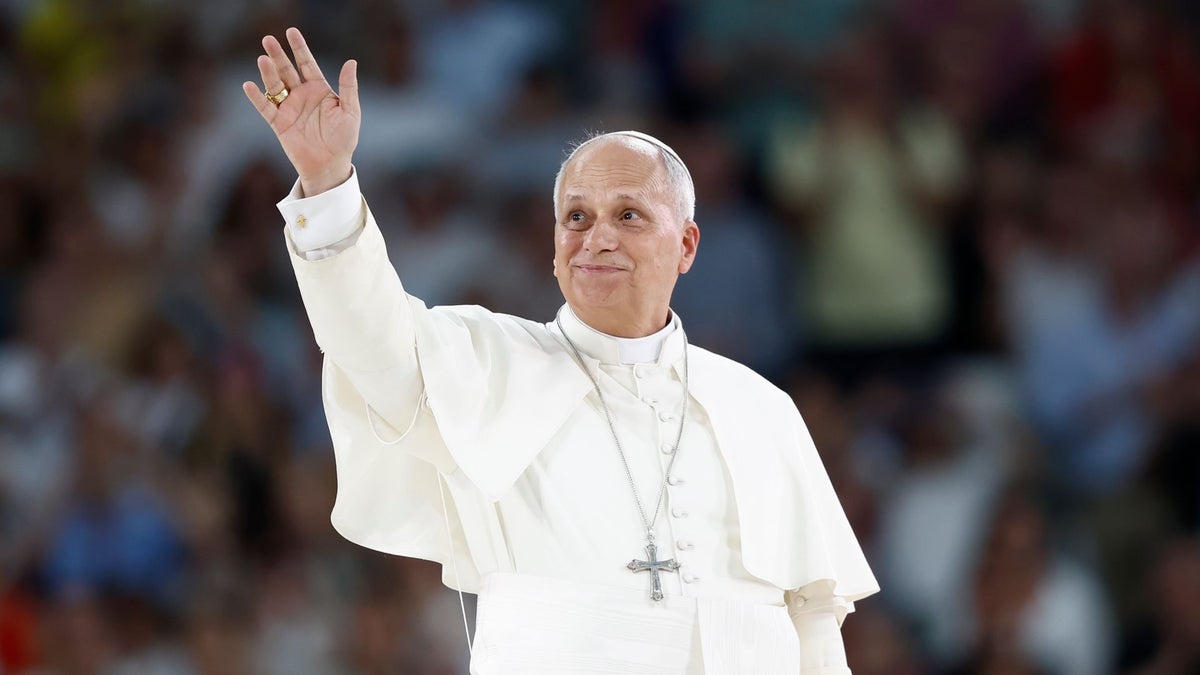 El Papa León XIV operado por cáncer de pulmón y hospitalizado una semana