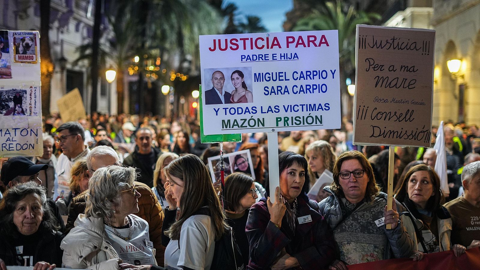 Víctimas de la dana exigen a Mazón que abandone la política