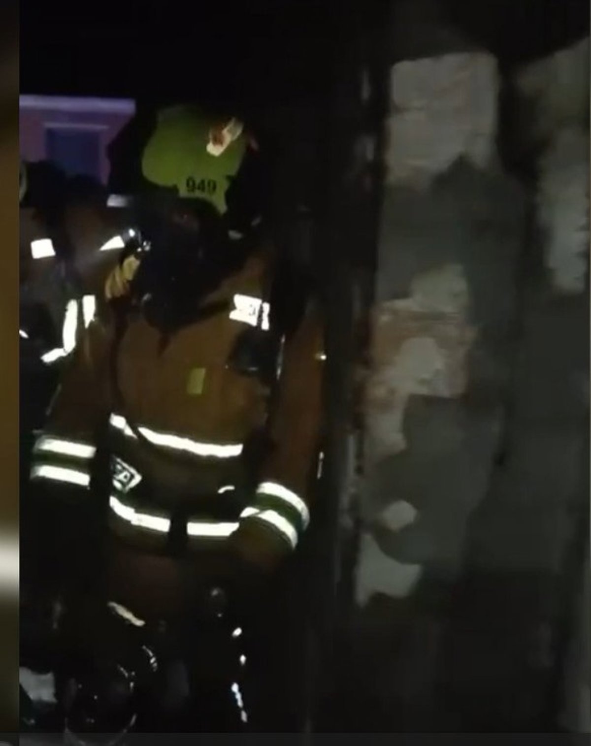 Incendio en casa de Dénia a la 1:00: evacuación y un herido