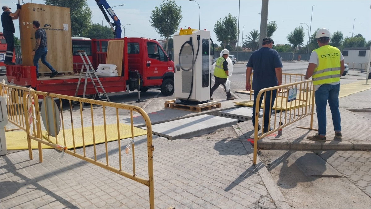 La EMT electrifica sus instalaciones para sumar 222 autobuses