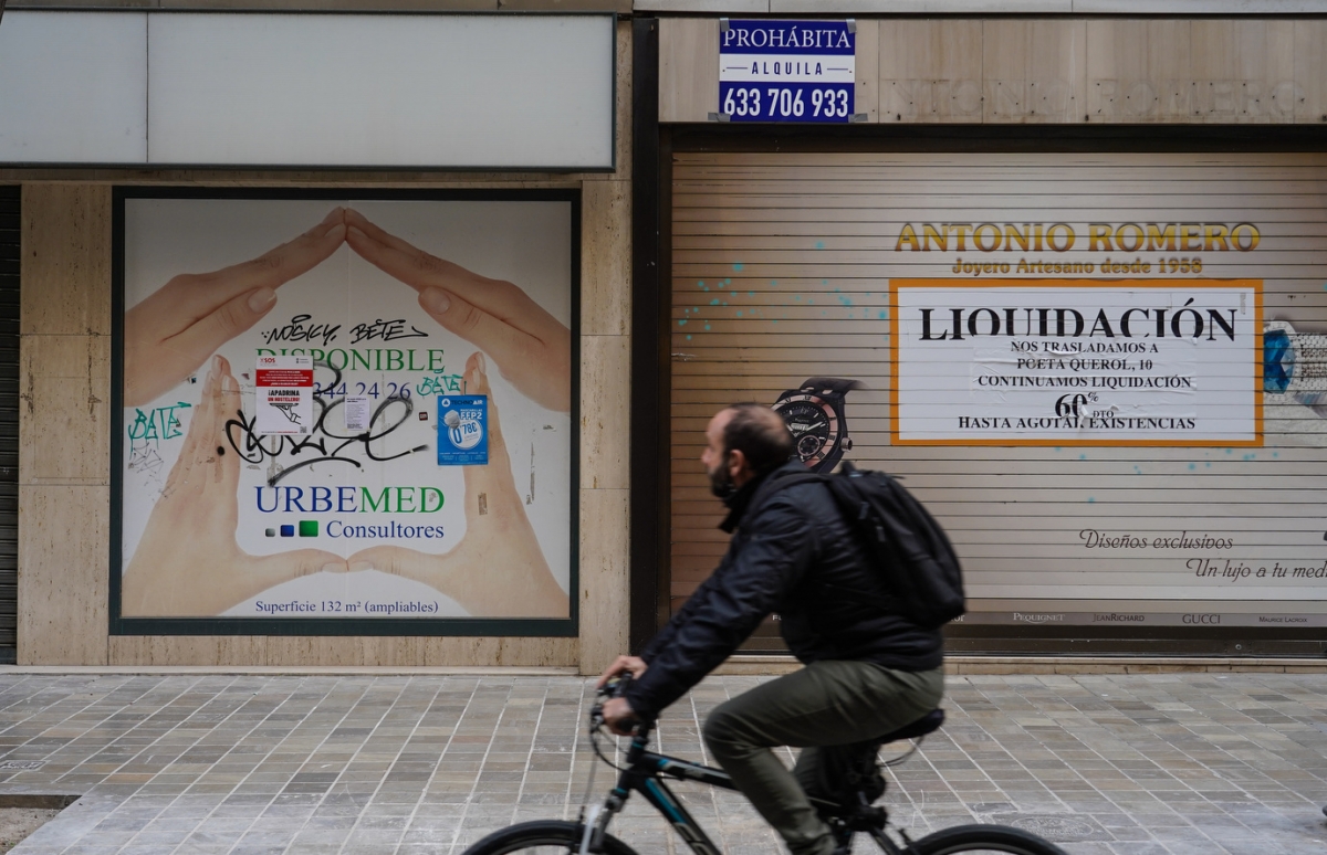 Valencia pierde casi 500 comercios en 2025 y gana formatos online