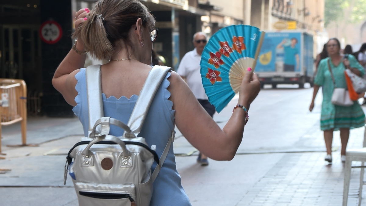 Riesgo rojo por calor en 78 municipios de Valencia: qué debes saber