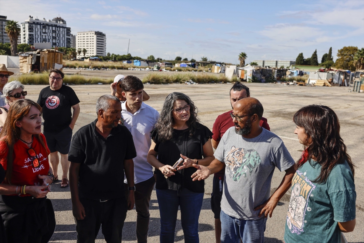 Desalojo del antiguo Fórmula 1 en Valencia: exige tutela judicial y vivienda