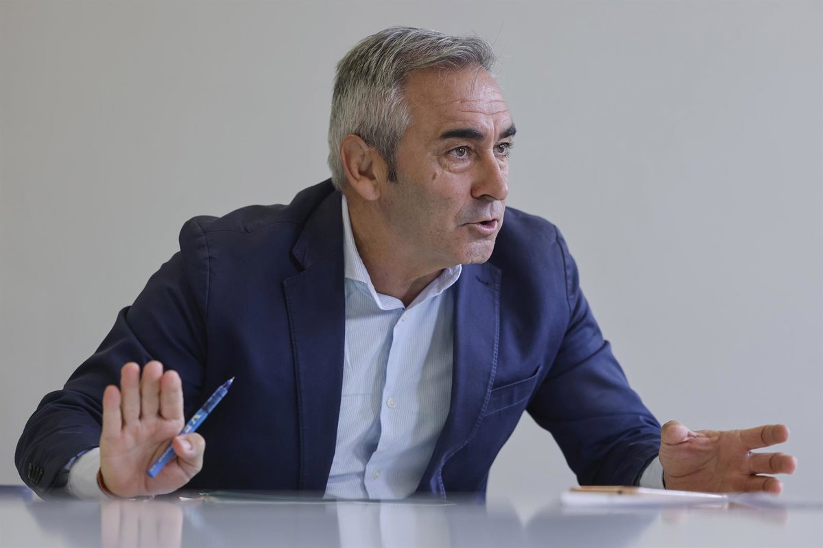 Barrachina acusa al Gobierno de dejar los cauces en riesgo