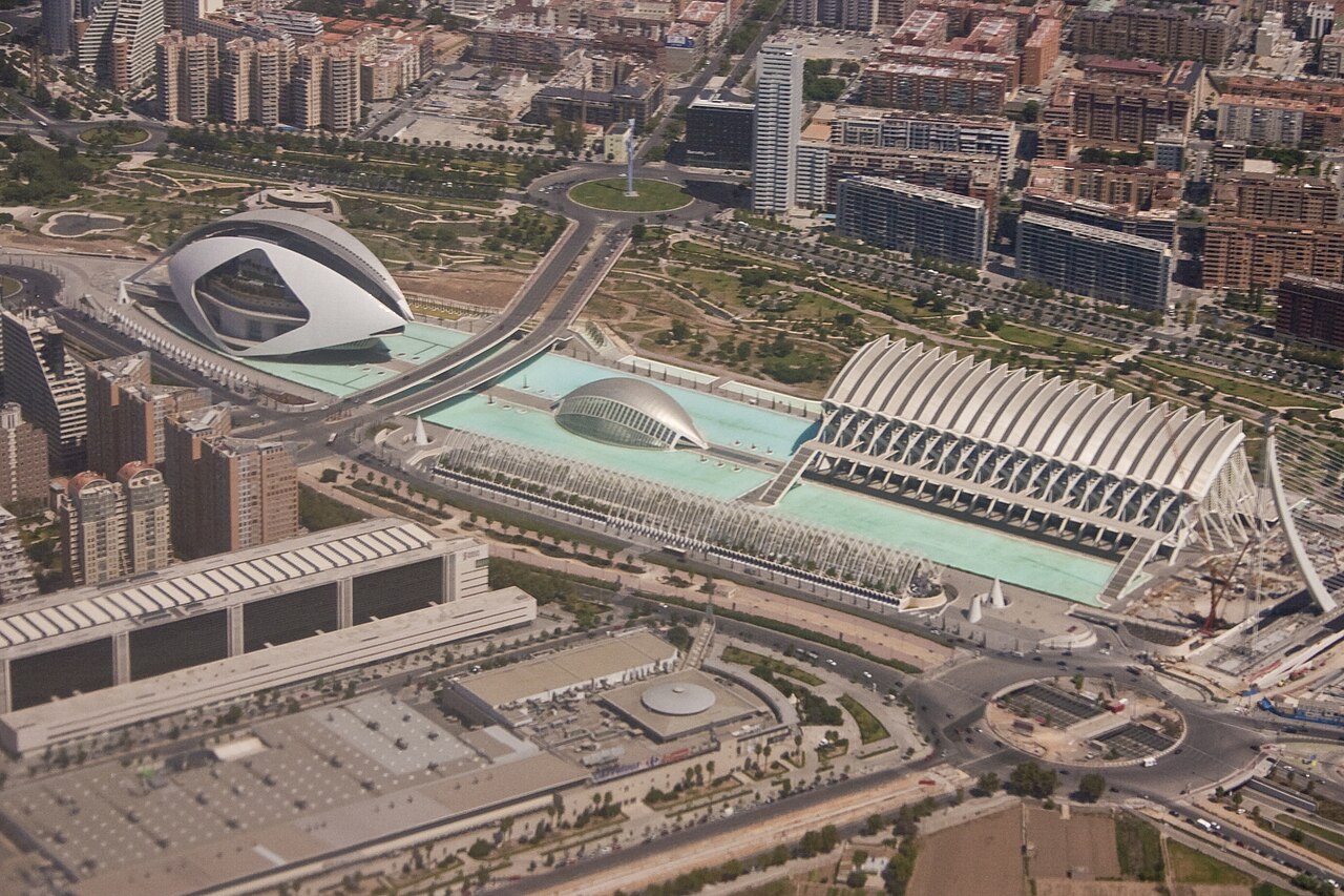 Alerta naranja en l’Horta: se cierran Metrovalencia y colegios del sur