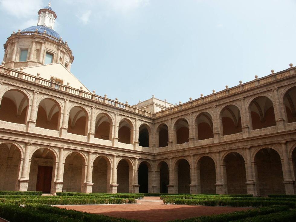 Biblioteca Valenciana publica guía gratuita para el eclipse del 12 de agosto